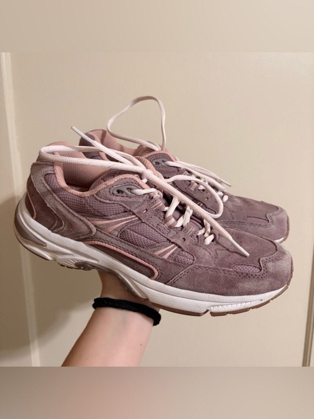 Vionic Walker Purple Walking Chunky Sneakers Size 8